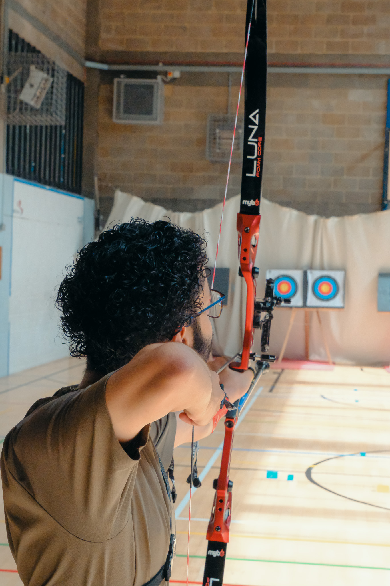 Aiming down the sight at full draw
