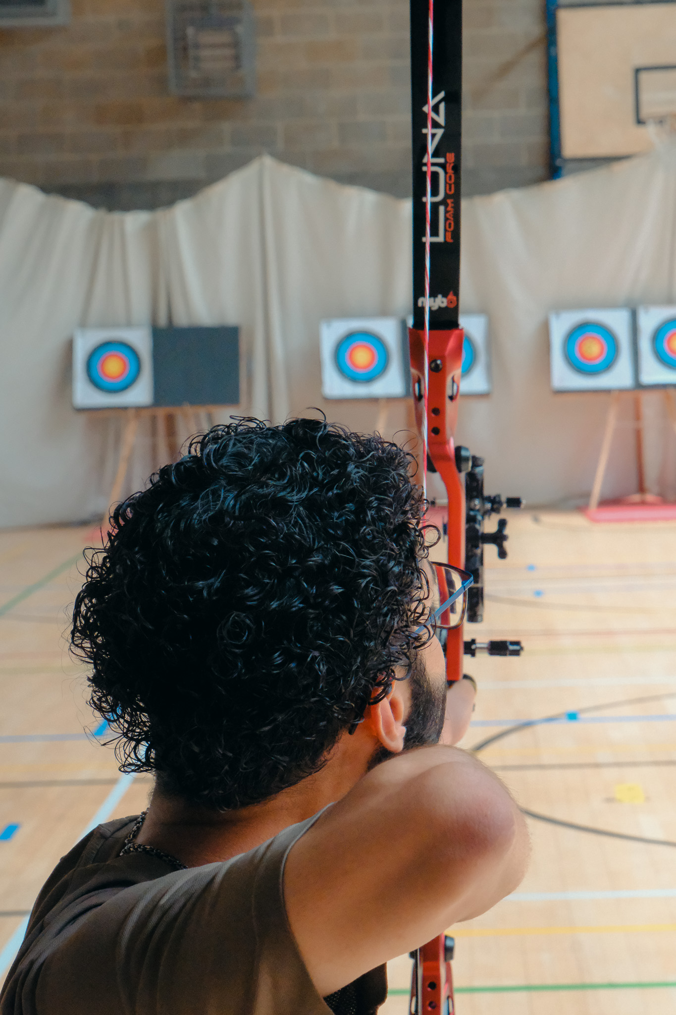 At anchor, indoor range